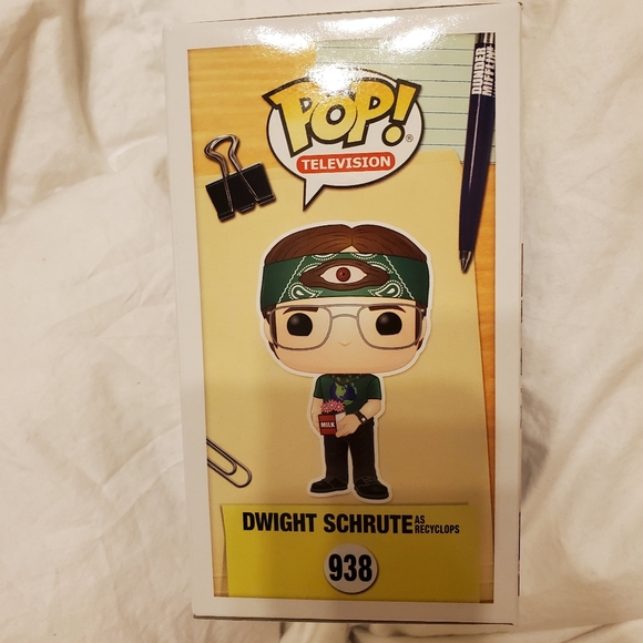 Funko Pop Dwight Shrute - Picture 2 of 4